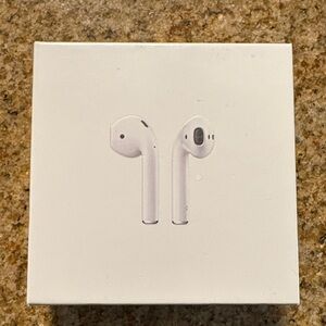Apple AirPods in Classic White